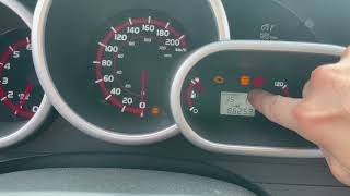  Светлинна индикация за проверка на двигателя и контрол на сцеплението - Pontiac